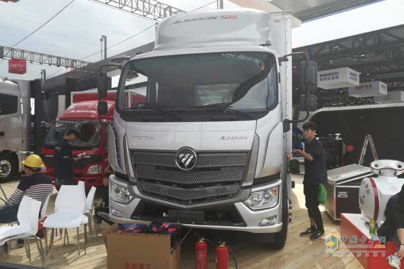 2018第十五屆北京車展第一天，商用車四大展臺(tái)精彩好車