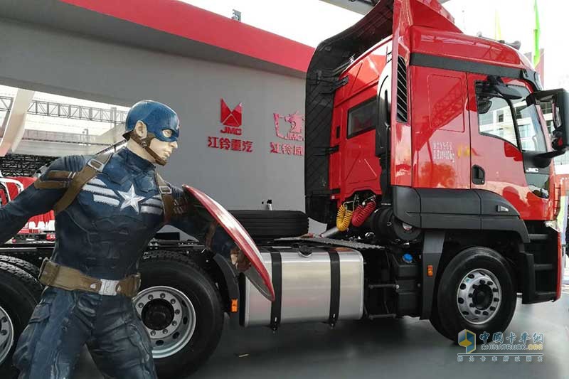 2018第十五屆北京車展第一天，商用車四大展臺(tái)精彩好車