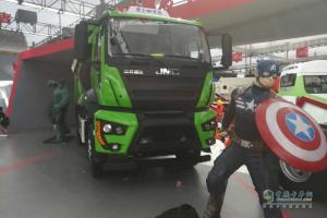 2018第十五屆北京車展第一天，商用車四大展臺(tái)精彩好車