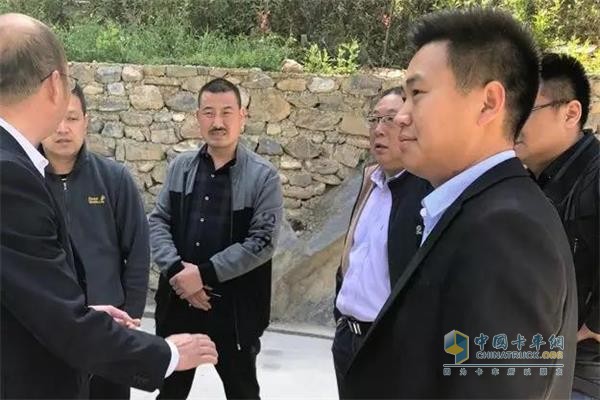 雙利物流董事長張總對東風康明斯ISZ發(fā)動機稱贊不已