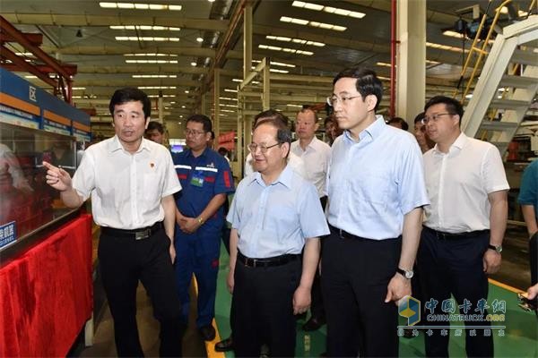 廣西壯族自治區(qū)黨委書(shū)記鹿心社，政府主席陳武、副主席秦如培等領(lǐng)導(dǎo)密集來(lái)到玉柴
