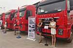 比車模還有吸引力？上汽紅巖亮相山西長治車展