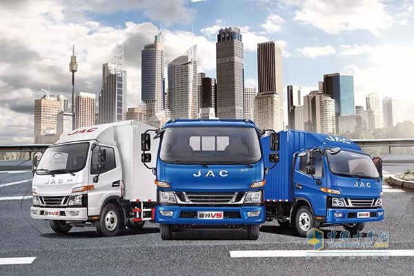 搭載T28發(fā)動(dòng)機(jī)的駿鈴V3、V5、V6!