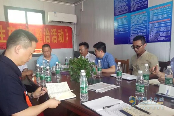 新昊物流董事長梁戈郎表示一直堅(jiān)持用國產(chǎn)品牌，并將增購聯(lián)合卡車