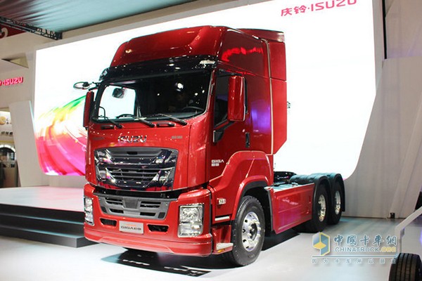 慶鈴五十鈴GIGA巨咖牽引車