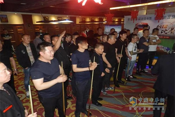 解放卡友臥虎藏龍，上演了一場(chǎng)精彩的桌球大戰(zhàn)