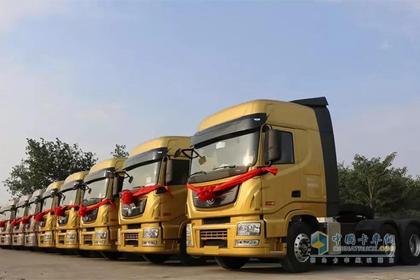 東風(fēng)天龍啟航?；愤\(yùn)輸車