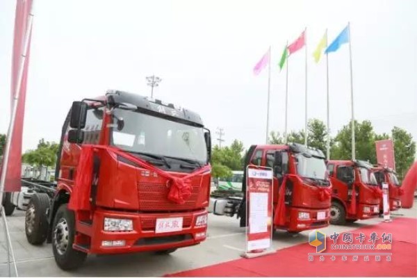 現(xiàn)場(chǎng)展車