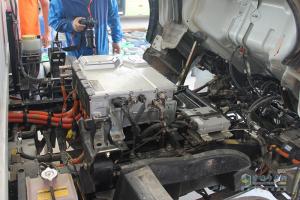 比亞迪T5 4.5噸 4.1米單排廂式純電動輕卡(BYD5040XXYBEV)