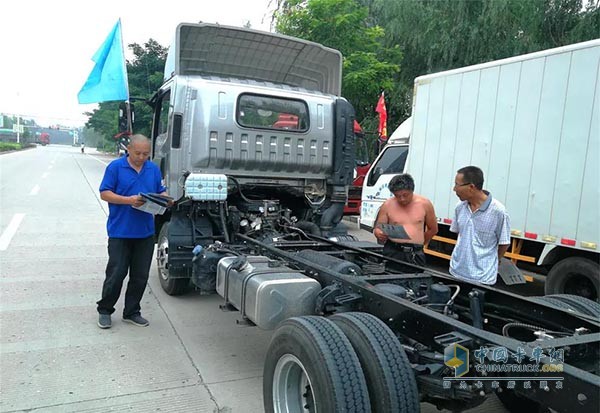 致道500M采用高強(qiáng)度鋼材車架