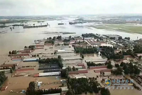 受臺風(fēng)疊加影響，山東青州、壽光等地遭受嚴(yán)重洪災(zāi)