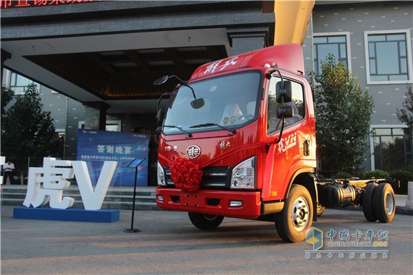 搭載勁威發(fā)動機的J6F、虎V解放輕卡