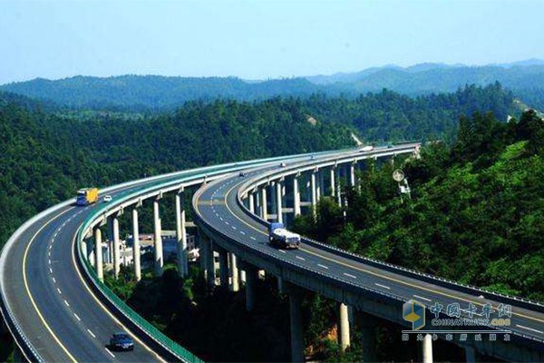 云南省試點高速公路差異化收費預計一年內優(yōu)惠達11億元