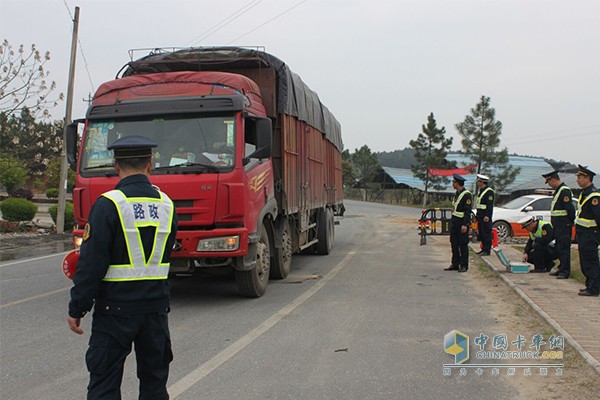 “灰名單”車(chē)輛禁止上高速