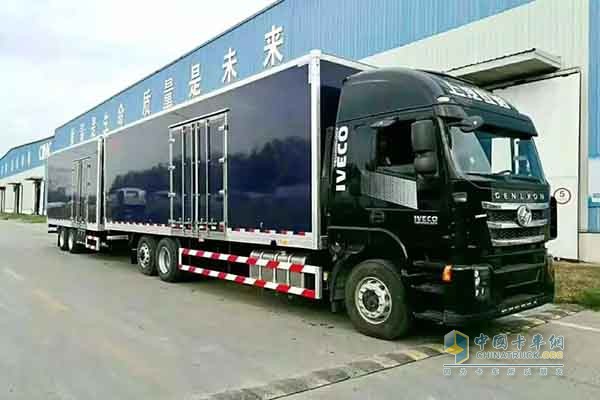 掛車和主車的對接和分離可以一個人在5分鐘之內(nèi)獨立完成