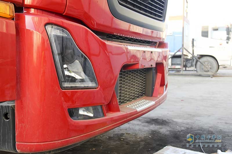 東風(fēng)商用車 新天龍KL重卡 465馬力 6X4牽引車 