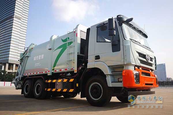 上汽紅巖城市環(huán)衛(wèi)車(chē)
