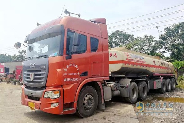 聯(lián)合卡車(chē)U系380?；窢恳?chē)