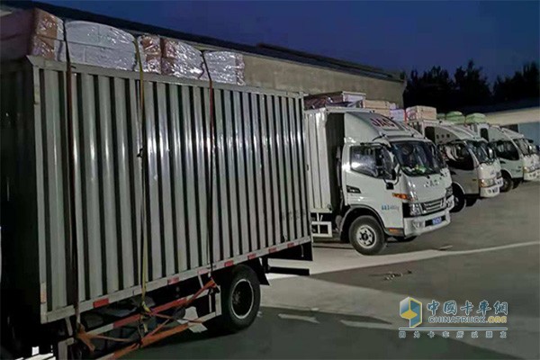 準備出發(fā)的江淮駿鈴