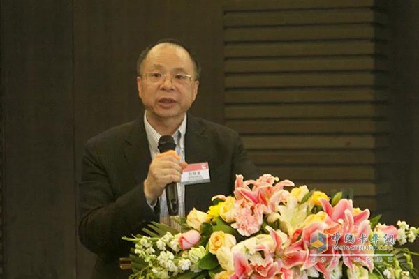 康明斯副總裁，中國(guó)區(qū)發(fā)動(dòng)機(jī)業(yè)務(wù)總經(jīng)理劉曉星