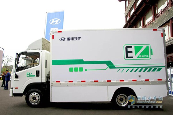 四川現(xiàn)代致道電動(dòng)車