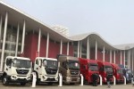東風(fēng)商用車新車上市 現(xiàn)場的“明星車們”真閃耀