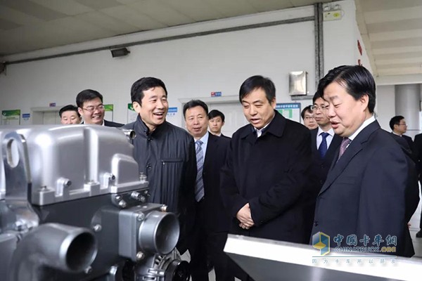 玉柴股份董事長、總裁等領(lǐng)導(dǎo)拜訪陜汽控股