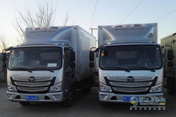 蘇臺(tái)物流的福田歐馬可S3冷藏車