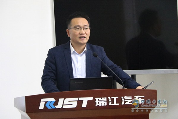中集瑞江營銷公司總經(jīng)理湯正林