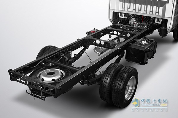 開瑞優(yōu)勁T70L/T72L 采用大承載車身設計