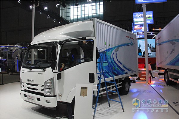 EV100純電動(dòng)城配輕卡