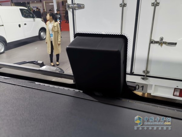 上汽躍進EC500i全景攝像頭