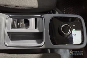 上汽躍進(jìn) 超越C500i 5.2米貨箱 純電動(dòng) 智能城市物流車(chē)