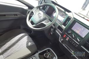 上汽躍進(jìn) 超越C500i 5.2米貨箱 純電動(dòng) 智能城市物流車(chē)