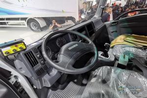 慶鈴汽車 EVK100 純電動(dòng) 壓縮式垃圾車