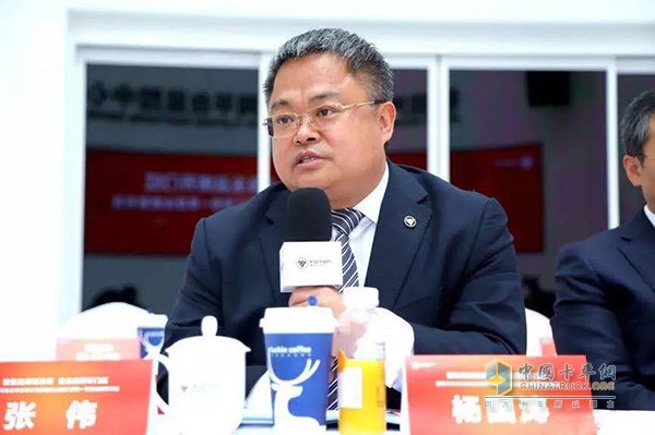 福田汽車副總經(jīng)理、福田智藍(lán)新能源總裁、雷薩重機(jī)事業(yè)部總裁 楊國(guó)濤