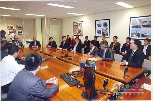 2009年濰柴動(dòng)力股份有限公司成功收購法國百年企業(yè)博杜安發(fā)動(dòng)機(jī)公司