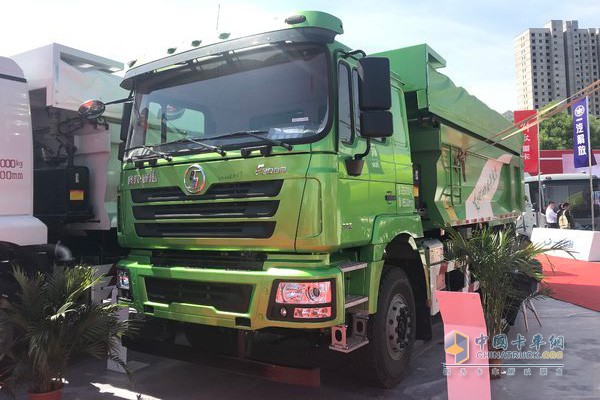 德龍F3000 6×4自卸車
