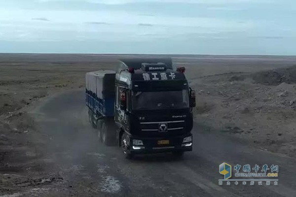 徐工漢風(fēng)G7牽引車跟隨專業(yè)用戶征戰(zhàn)半年只休4天，奔襲7萬公里