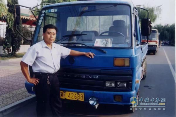 初代東風多利卡車主馬保才