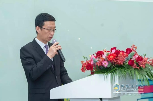 區(qū)黨工委委員、管委會副主任孔維華致辭