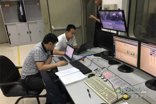 發(fā)動機測試