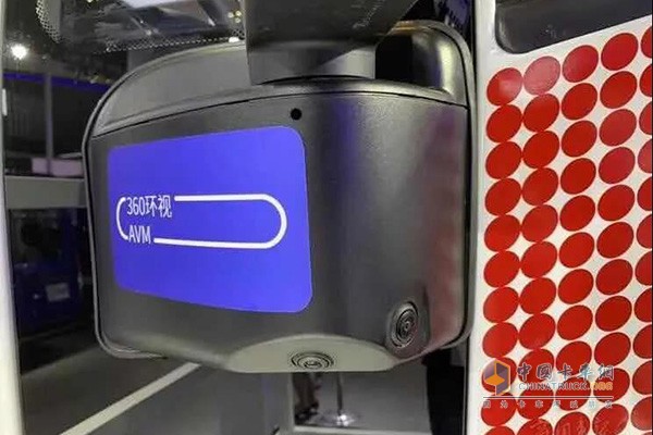 上汽紅巖車罐一體智能危化車標(biāo)配360°環(huán)視影像