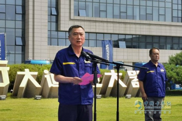 徐工集團(tuán)副總經(jīng)理、汽車事業(yè)部總經(jīng)理、黨委書記羅東海