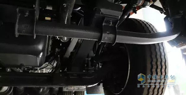 上汽紅巖杰卡港口牽引車底盤(pán)輕量化設(shè)計(jì)