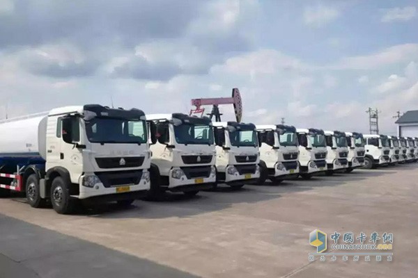 豪沃T5G?；愤\輸車