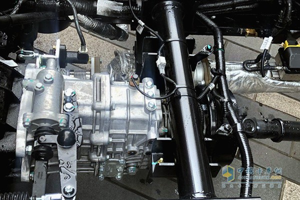 “輕”全車輕量化設計