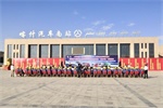 上汽紅巖助力新疆精準(zhǔn)扶貧項(xiàng)目 ，批量交付杰獅自卸車！
