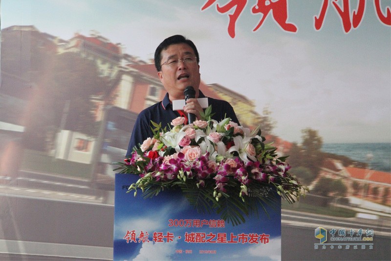 領航輕卡城配之星杭州打卡 1000臺訂單開局666！