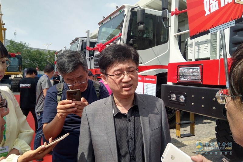 迎接智能時(shí)代 濰柴礦用車智能化創(chuàng)新發(fā)展大會(huì)暨新車品鑒會(huì)召開(kāi)